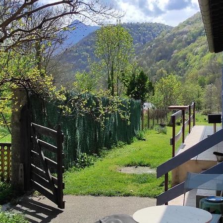 Maison Au Pied De La Montagne Aspet Exterior foto
